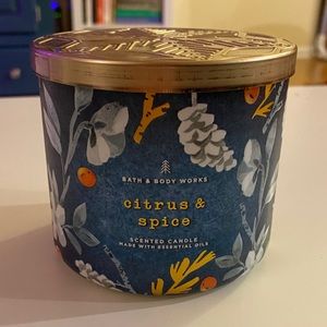 bath and body works citrus & spice candle